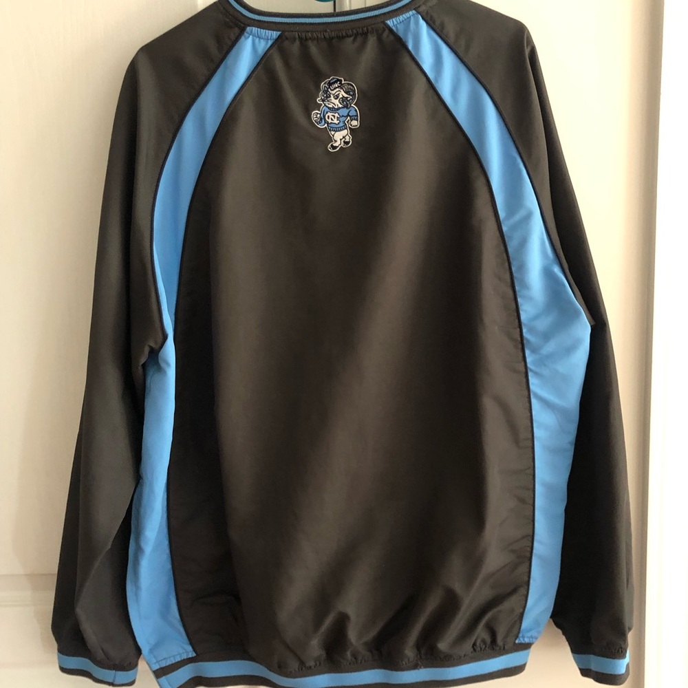 Unc Pull Over - image 4